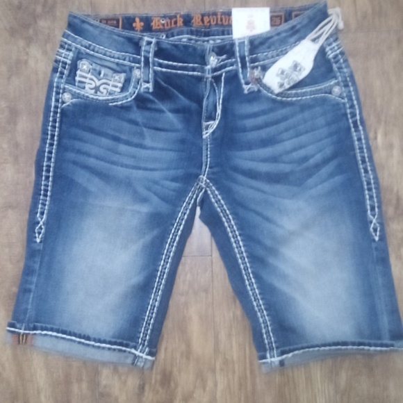 Rock Revival Women's 26 Bermuda Jean Shorts Flap Pockets Embroidered NWT - Picture 3 of 11